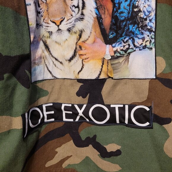 Vintage Upcycle Military BDU Print Button Up Joe Exotic Gold Studs American Flag - Picture 4 of 11